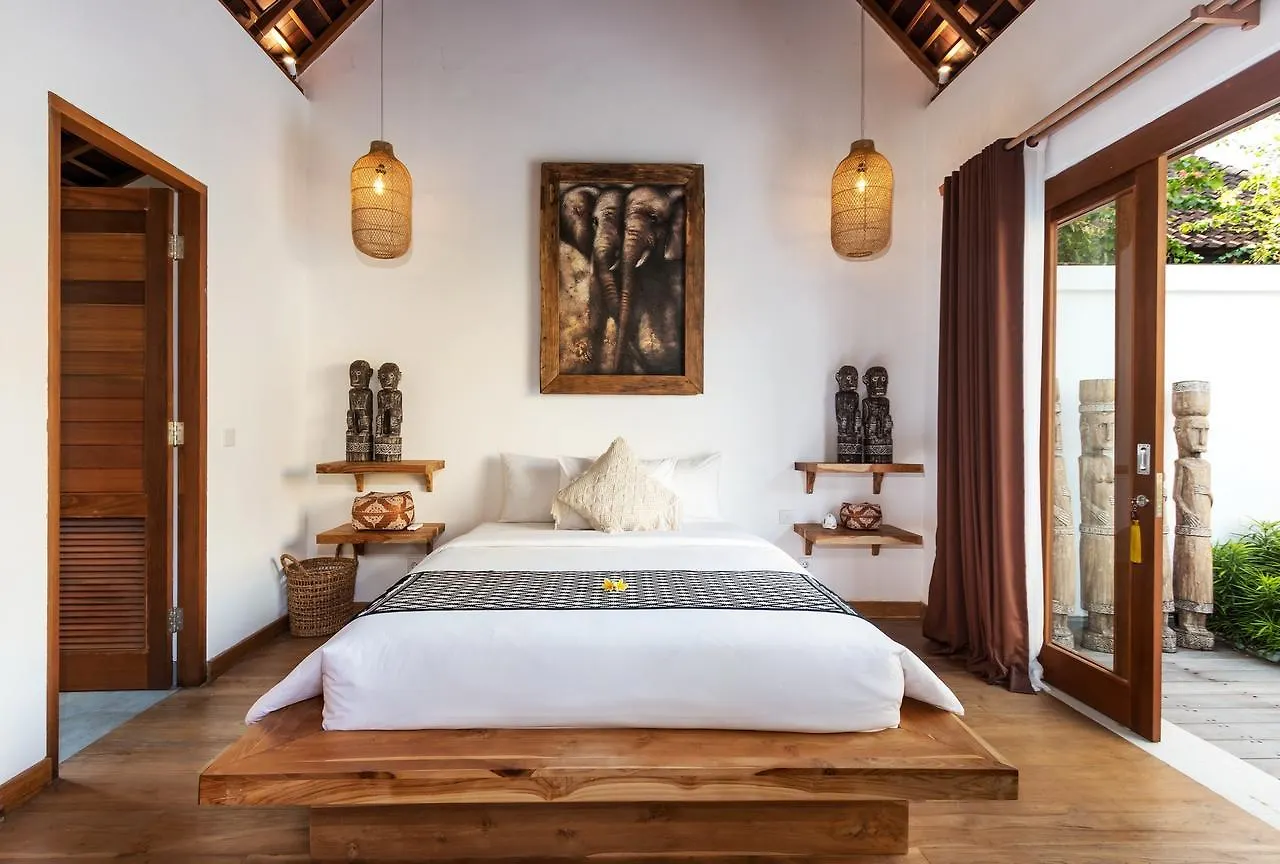 Charming And Tropical 3-Br Villa In Seminyak Indonesia