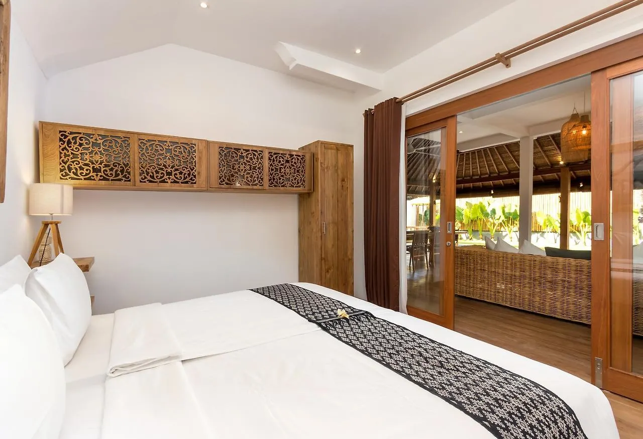 Charming And Tropical 3-Br Villa In Seminyak Indonesia