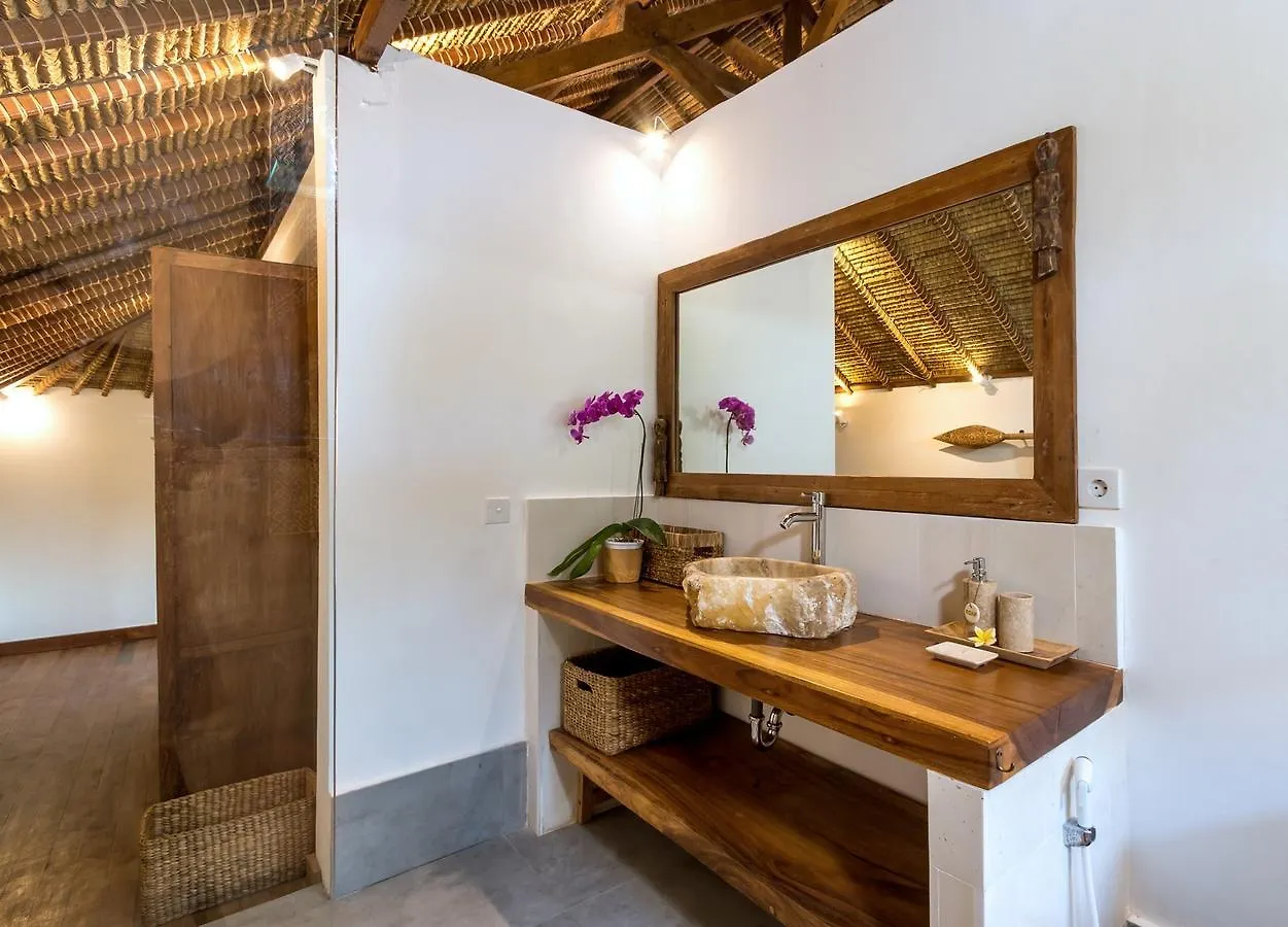 Charming And Tropical 3-Br Villa In Seminyak Seminyak (Bali)